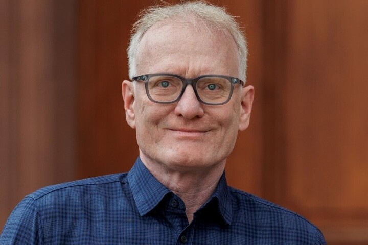 Portraitfoto von Prof. Dr. Matthias Kohring