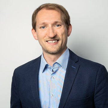 Dr. Stephan Nicolussi-Köhler