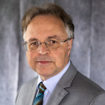 Prof. Dr. Roman Schneider