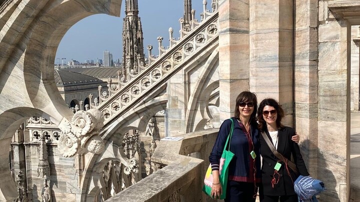 Lidia Becker und Mariateresa Cecalupo auf dem Mailänder Dom 