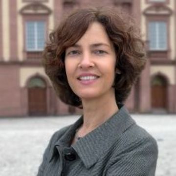 Prof. Dr. Claudia Gronemann