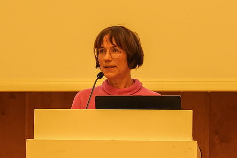 Prorektorin Prof. Dr. Annette Kehnel am Rednerpult