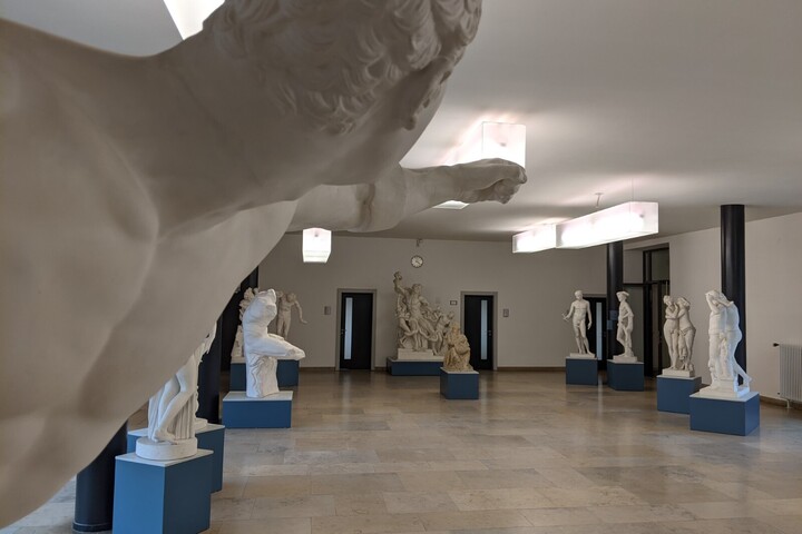 Verschiedene Statuen im Mannheimer Antikensaal