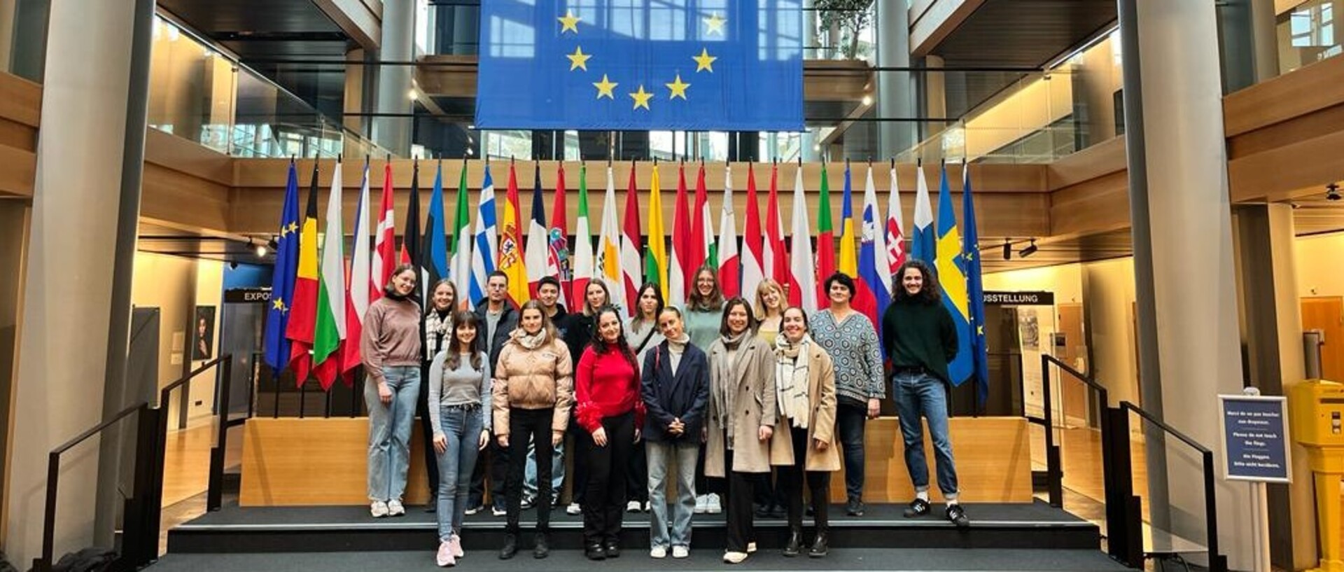 Studierende im Europa Parlament 